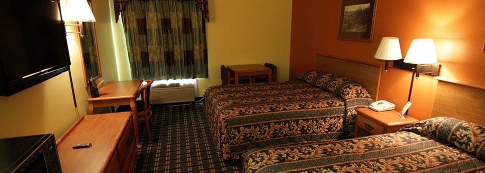 Home Gate Inn & Suites Саутхейвън Екстериор снимка