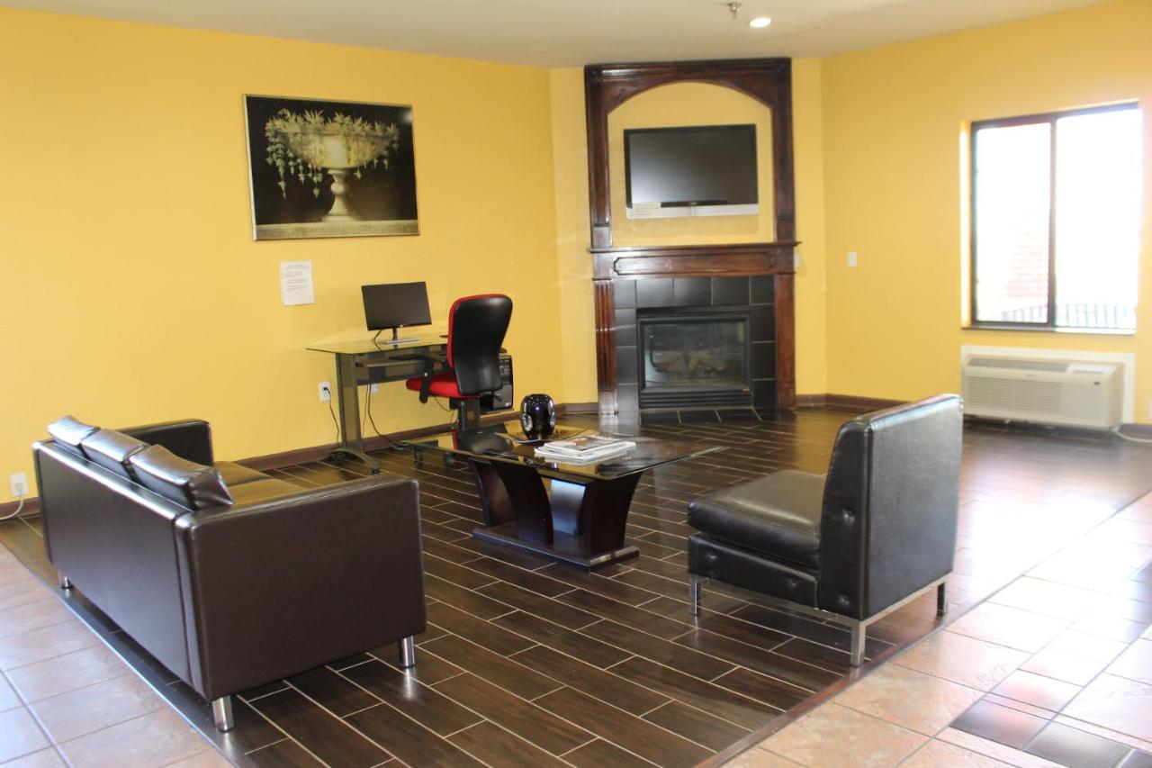 Home Gate Inn & Suites Саутхейвън Екстериор снимка