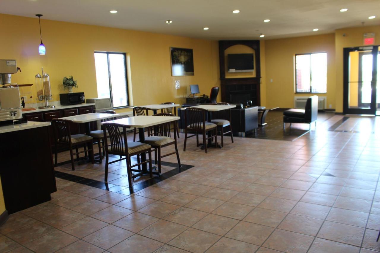 Home Gate Inn & Suites Саутхейвън Екстериор снимка
